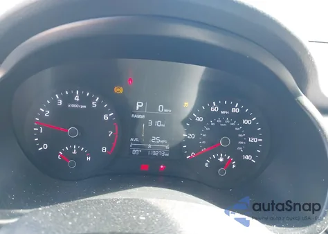 2018 Kia Rio S z USA, uszkodzony, nr VIN 3KPA24AB5JE125493